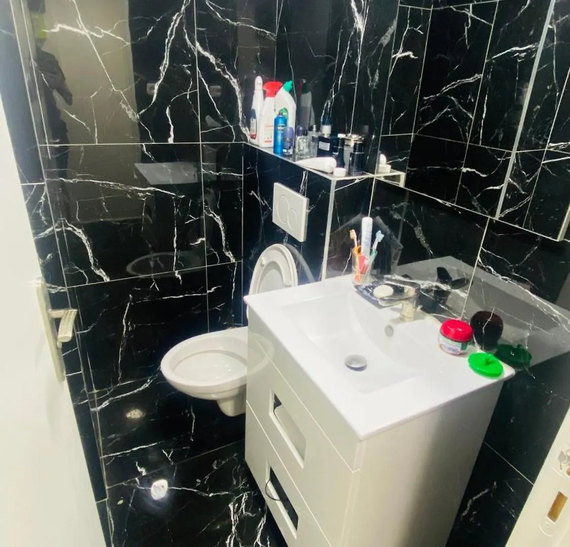 Fahime Apartment Paris