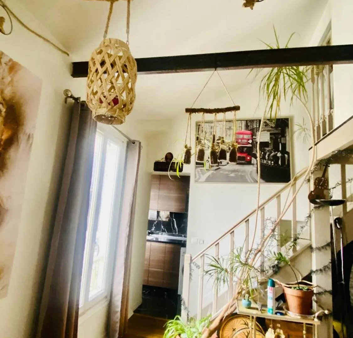 Fahime Apartment Paris