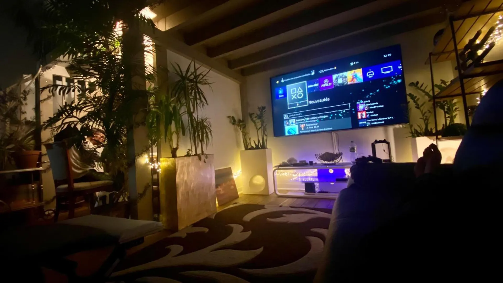Fahime Apartment Paris
